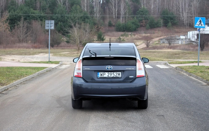 Toyota Prius cena 38300 przebieg: 206337, rok produkcji 2011 z Płock małe 704